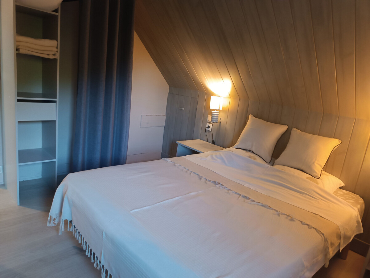 Gîte 15 pers. avec salle de jeux, tennis et cheminée - Photo 11