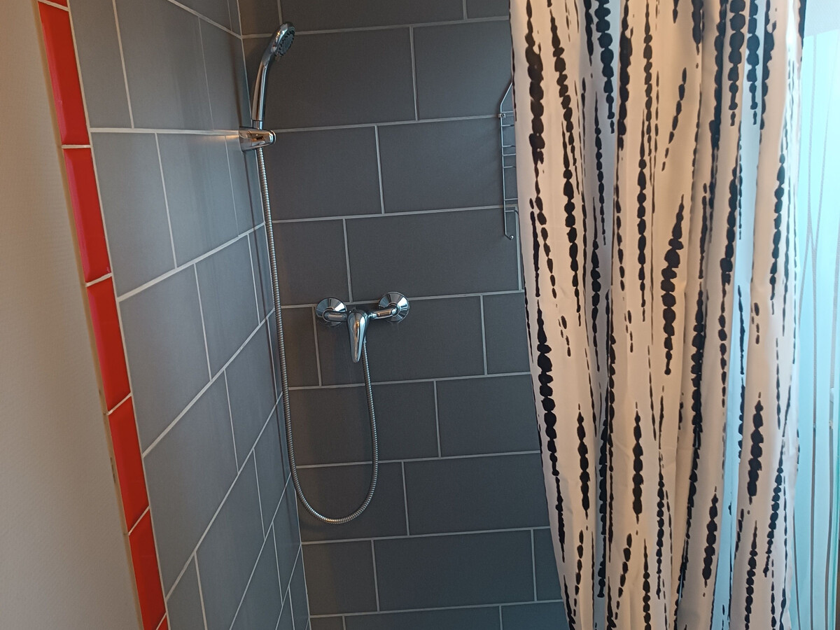 Gîte 15 pers. avec salle de jeux, tennis et cheminée - Photo 15