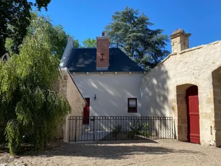 Gîte élégant avec jardin privé, vue sur château - Photo 1