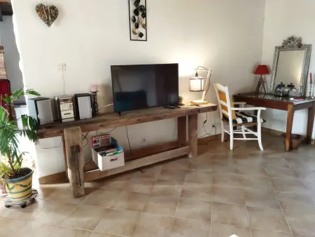 Gîte de campagne au verger à Le Chatelet : photo 5