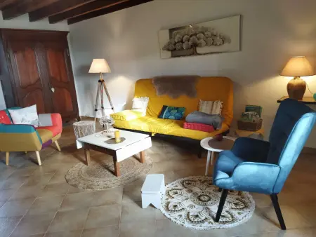 Gîte de campagne au verger à Le Chatelet : photo 6