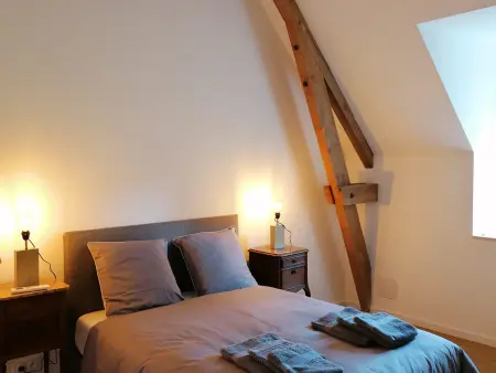 Gîte 8 pers. dans les communs du château d'Ainay-le-Vieil : photo 11