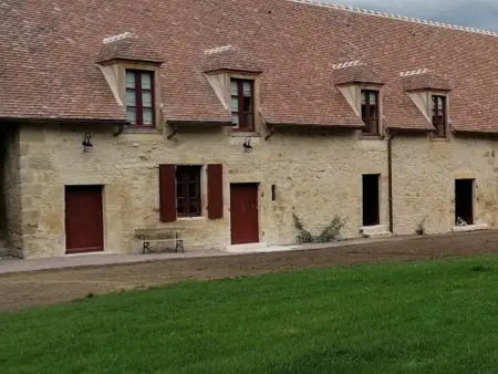 Gîte 8 pers. dans les communs du château d'Ainay-le-Vieil : photo 19
