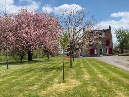 Maison chaleureuse en Normandie avec jardin arboré - Photo 4