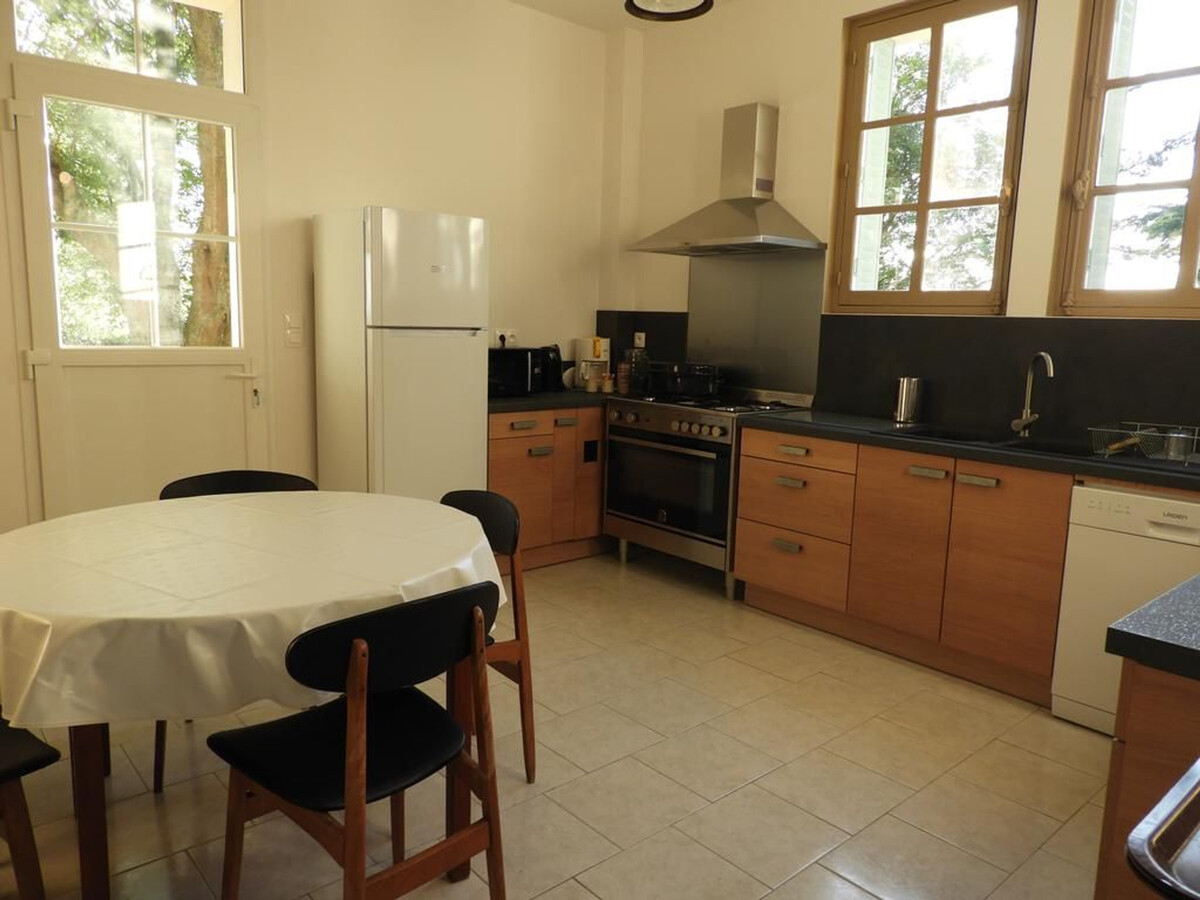 Gîte Bellevue à Écommoy, 4 chambres, 14 personnes - Photo 4