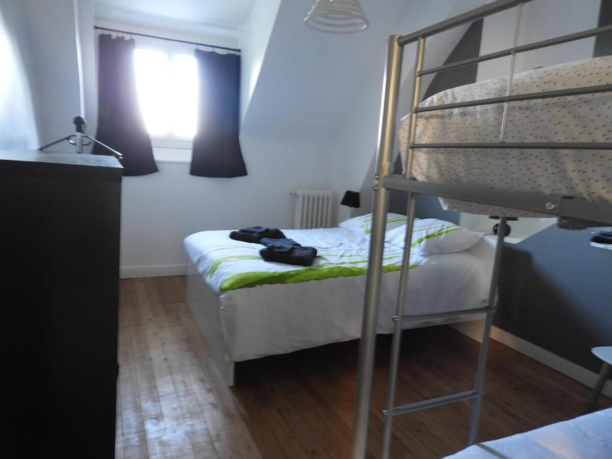 Gîte Bellevue à Écommoy, 4 chambres, 14 personnes - Photo 9