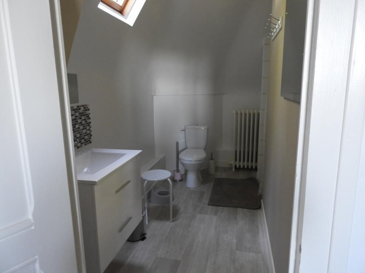 Gîte Bellevue à Écommoy, 4 chambres, 14 personnes - Photo 10