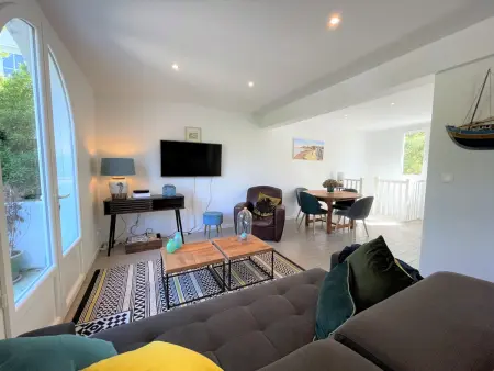 Arcachon Abatilles: Maison spacieuse 150m² près plage, 4 chambres, jardin, parking, WIFI - Photo 8