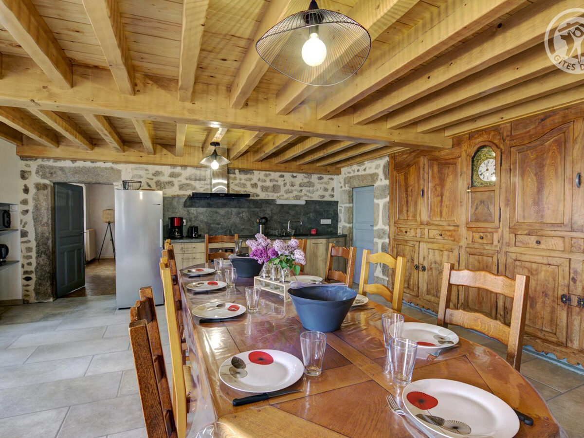 Ancienne ferme en pierre rénovée, 5 chambres à Chalmazel - Photo 5