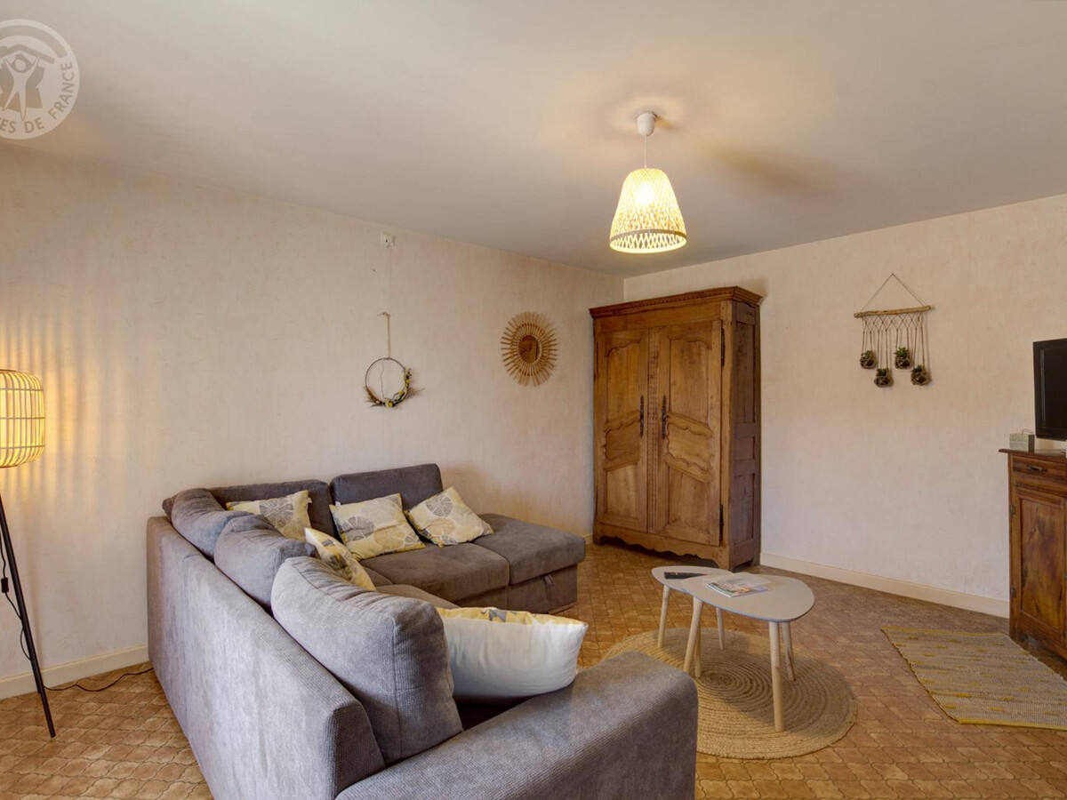 Ancienne ferme en pierre rénovée, 5 chambres à Chalmazel - Photo 7