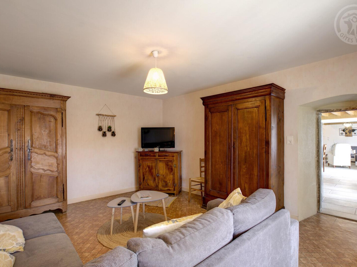 Ancienne ferme en pierre rénovée, 5 chambres à Chalmazel - Photo 8