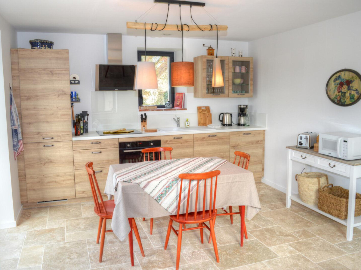 Gîte en pierre restauré à Luzillé, terrasse 12m² vue plan d'eau - Photo 3