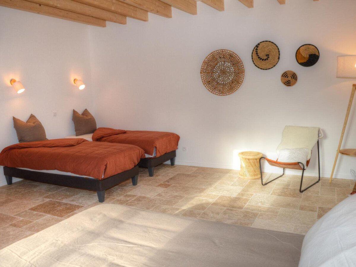 Gîte en pierre restauré à Luzillé, terrasse 12m² vue plan d'eau - Photo 13