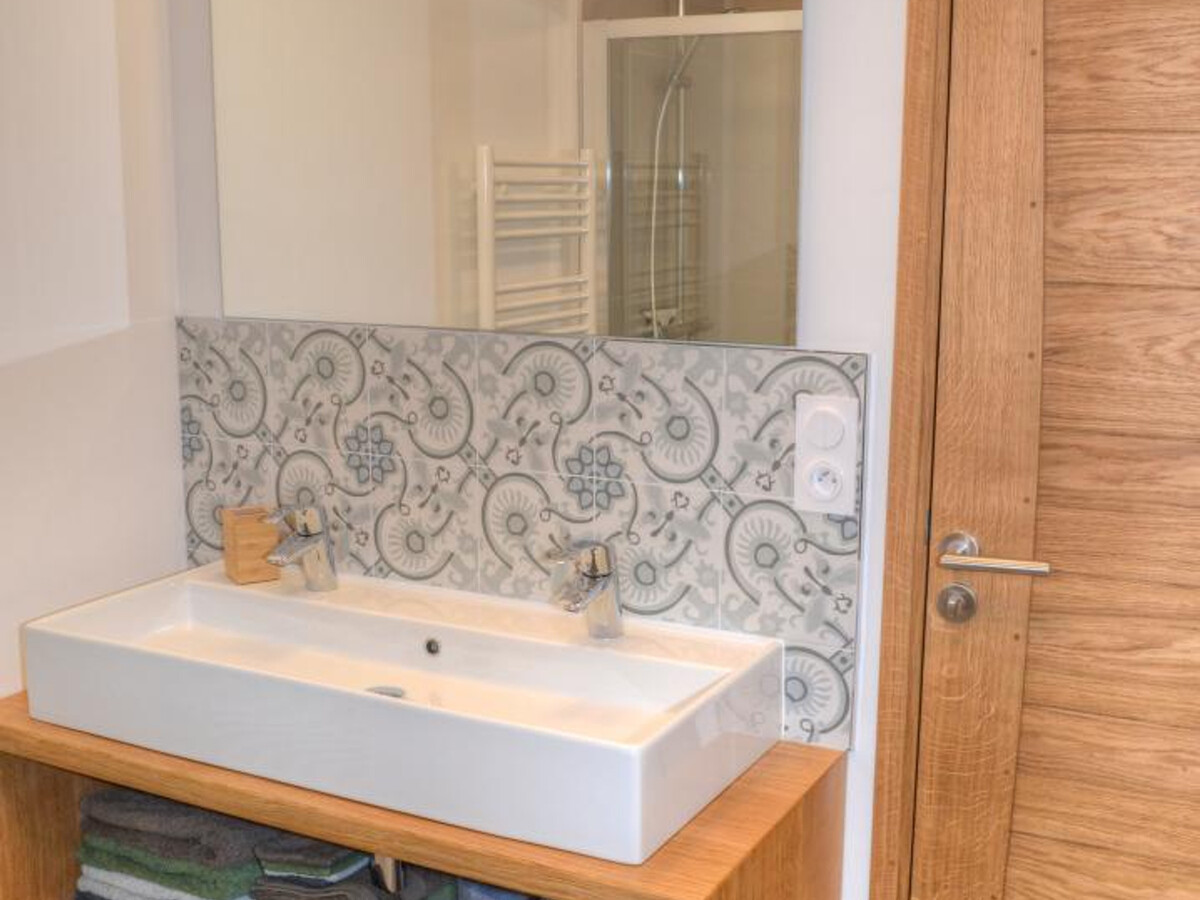 Gîte en pierre restauré à Luzillé, terrasse 12m² vue plan d'eau - Photo 15