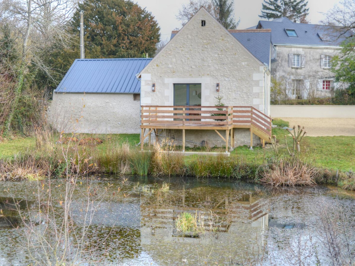 Gîte en pierre restauré à Luzillé, terrasse 12m² vue plan d'eau - Photo 18