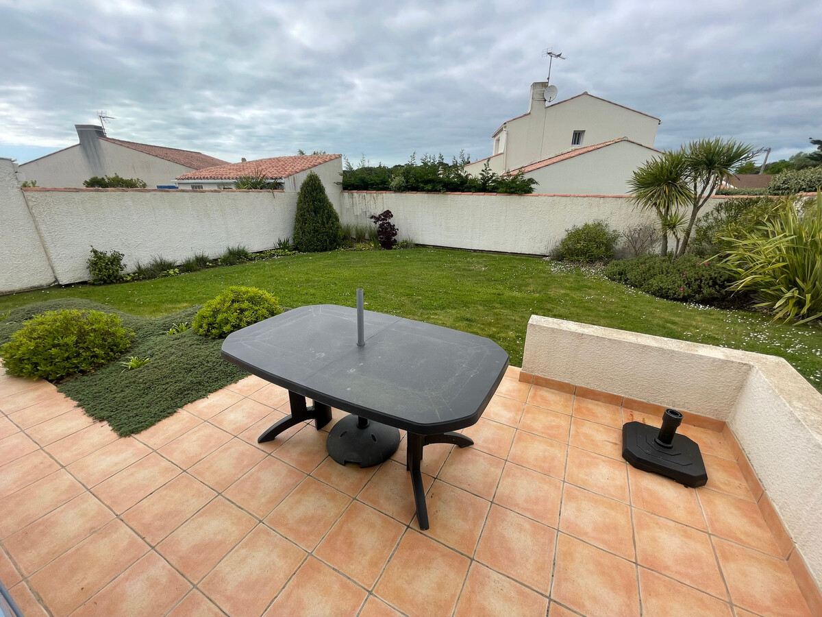 Maison 2 chambres avec jardin clos à 950m de la plage - Photo 11