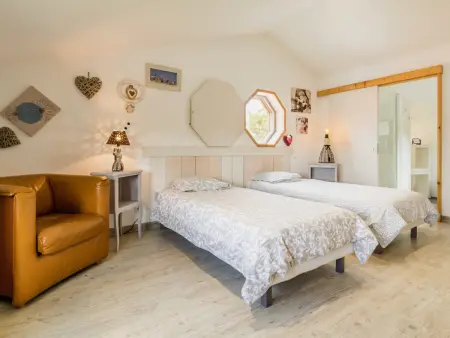 Gîte en grange rénovée, piscine et étang aux Marais Bretons : photo 9