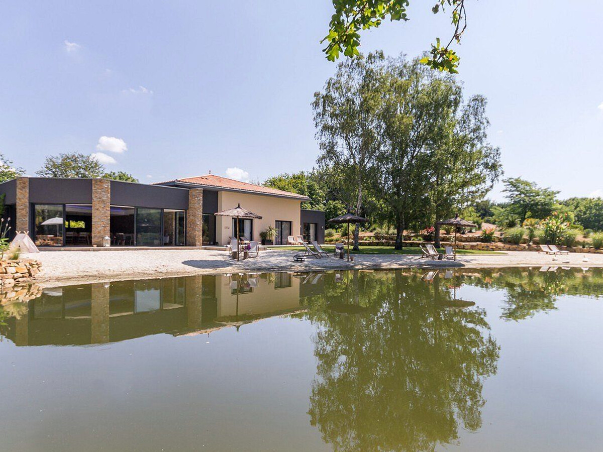 Gîte avec île privative, piscine chauffée et spa à Ligné - Photo 9