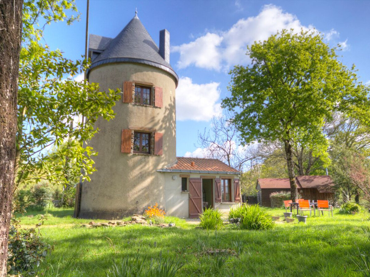 Moulin rénové 3 étages, jardin clos 1700 m² à Pornic - Photo 1