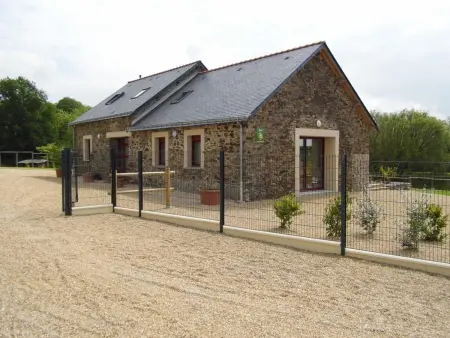 Gîte familial au calme avec étang privé, proche Nantes, jardin, activités, et accès PMR - Photo 14
