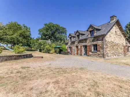 Gite 8 pers. avec grand jardin à Moisdon-la-Rivière