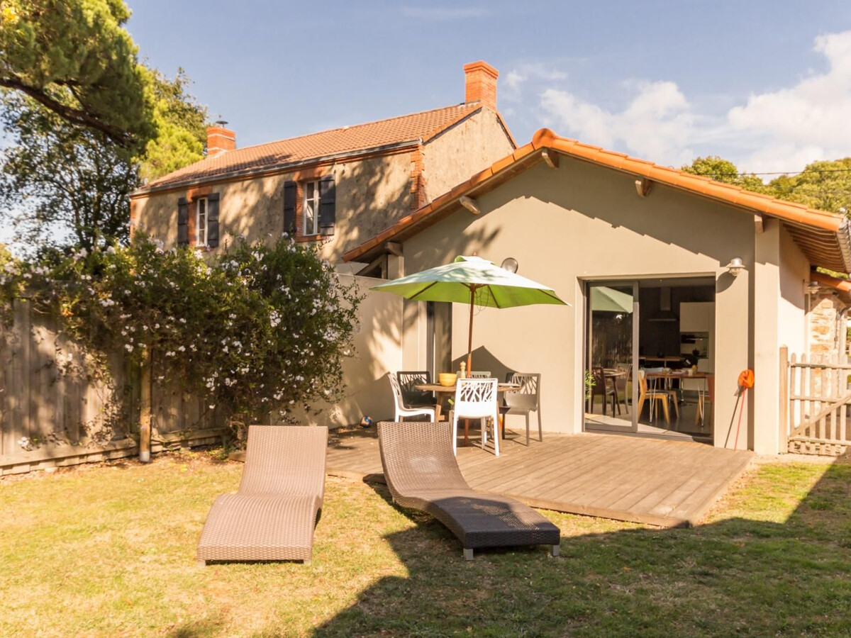 Écogîte en pierre, 4 pers., jardin clos à 2 km de l'océan - Photo 1