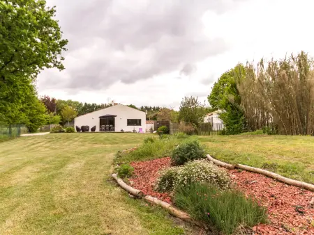 Gîte paisible avec grand jardin près du lac, ping-pong, vélo, climatisation, proche de Nantes et plages - Photo 14