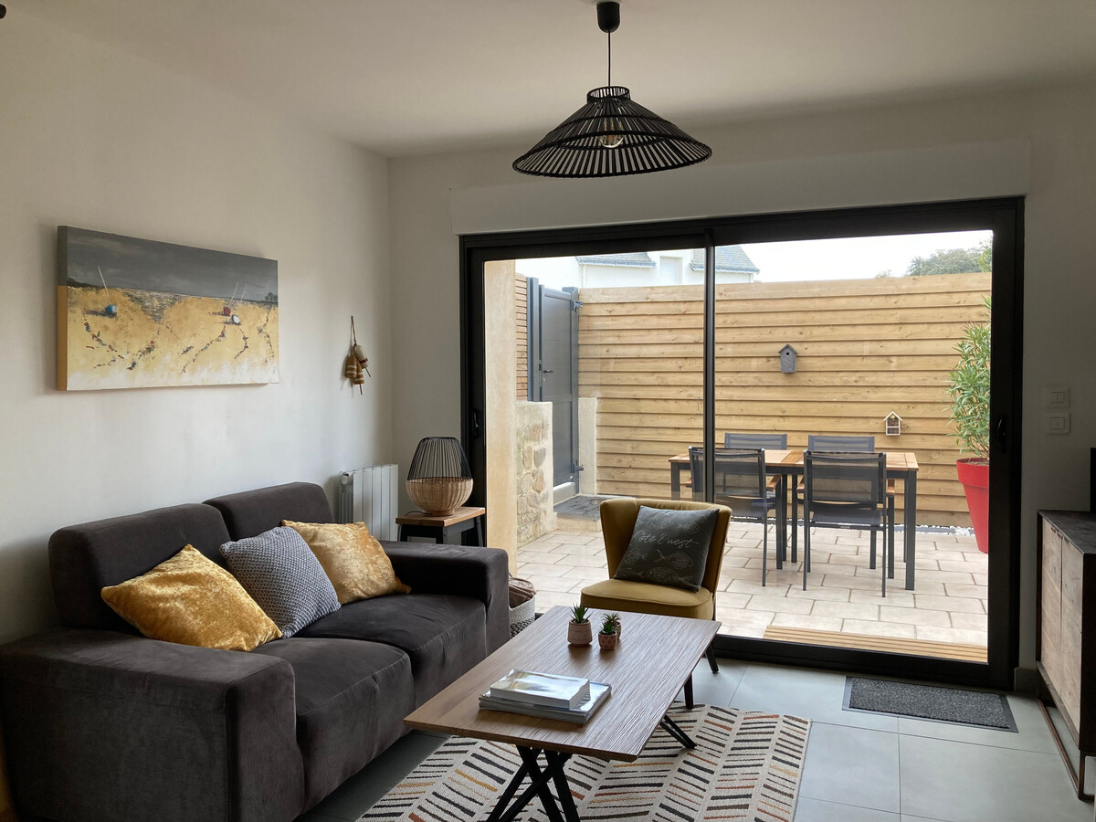 Maison en pierre 1870 rénovée, jardin 100m², 500m plages - Photo 2