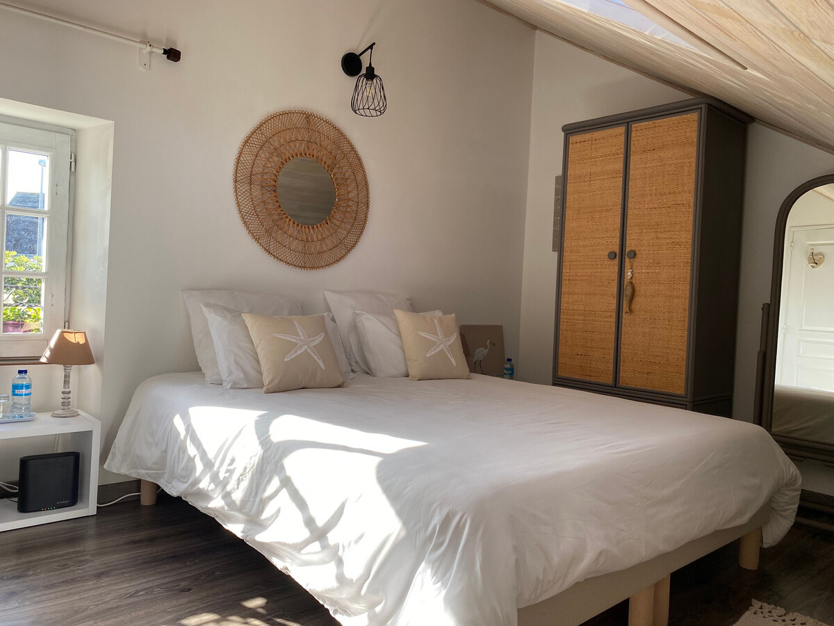 Maison en pierre 1870 rénovée, jardin 100m², 500m plages - Photo 5