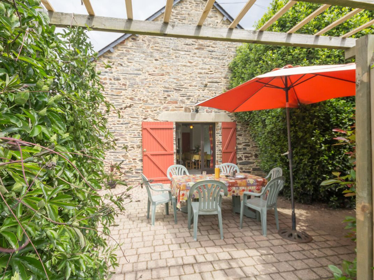 Ancienne ferme rénovée, 7 pers., jardin 550 m² à Guémené-Penfao - Photo 2