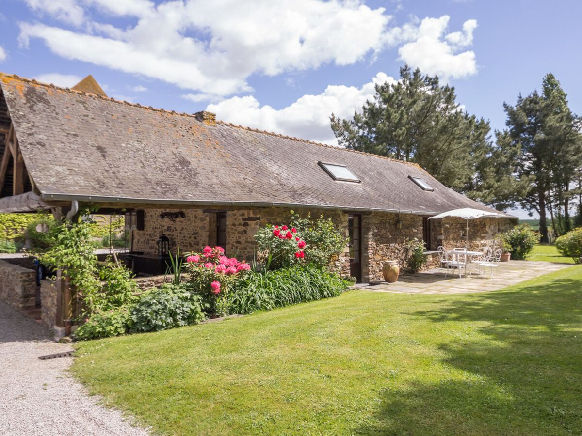 Gîte 4 pers. à Teillé avec piscine chauffée et jeux - Photo 2