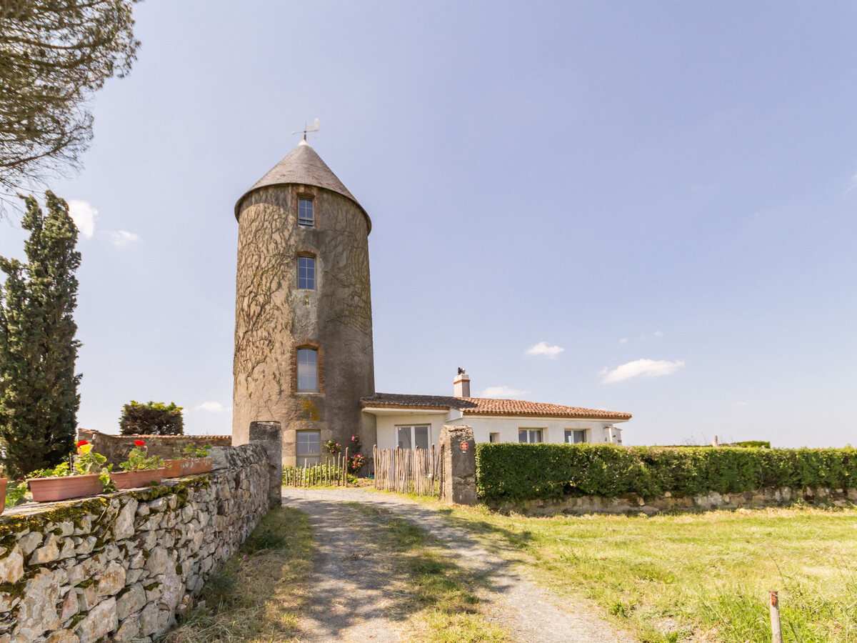 Moulin 18ème siècle avec spa, vignoble à Monnières - Photo 19