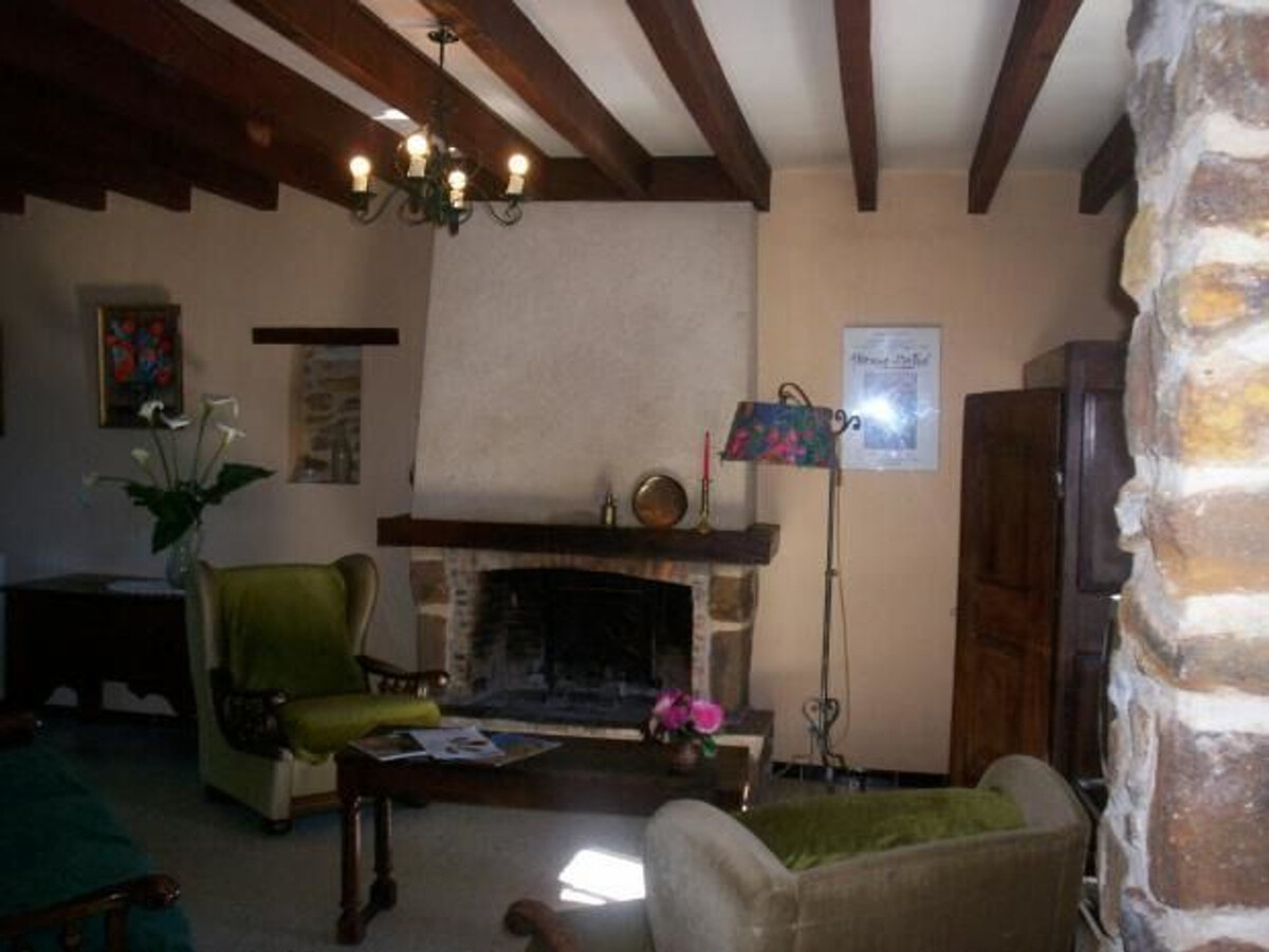 Gîte en ancien corps de ferme, 3 chambres et cheminée à Joué-l'Abbé - Photo 2