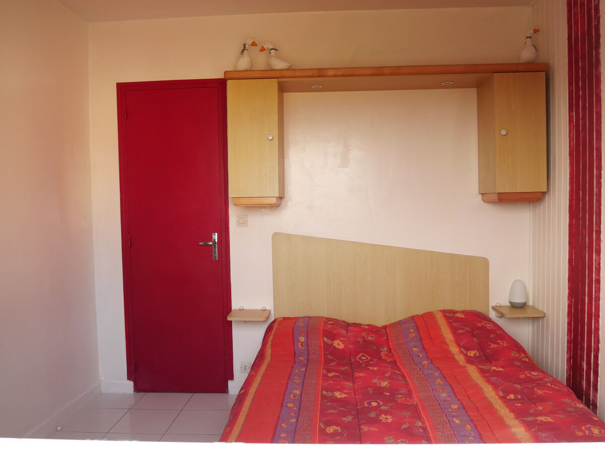 Gîte 8 personnes avec piscine, ping-pong et jardin à Ruillé-sur-Loir - Photo 9
