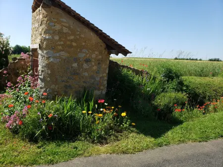 Gîte paysanne XIXe avec terrain de 6000 m² à Asnières - Photo 13