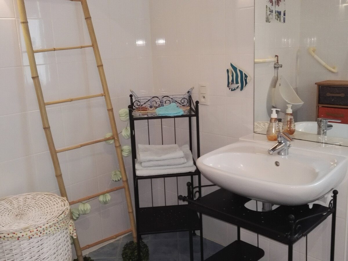 Maison en bois 8 pers. à Thoiré-sur-Dinan, randos et jardin - Photo 9