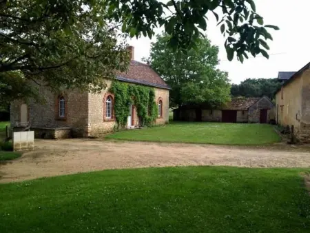 Location gite à Dureil, Gîte familial & authentique avec jardin arboré, entre Angers & Le Mans, idéal visites & détente