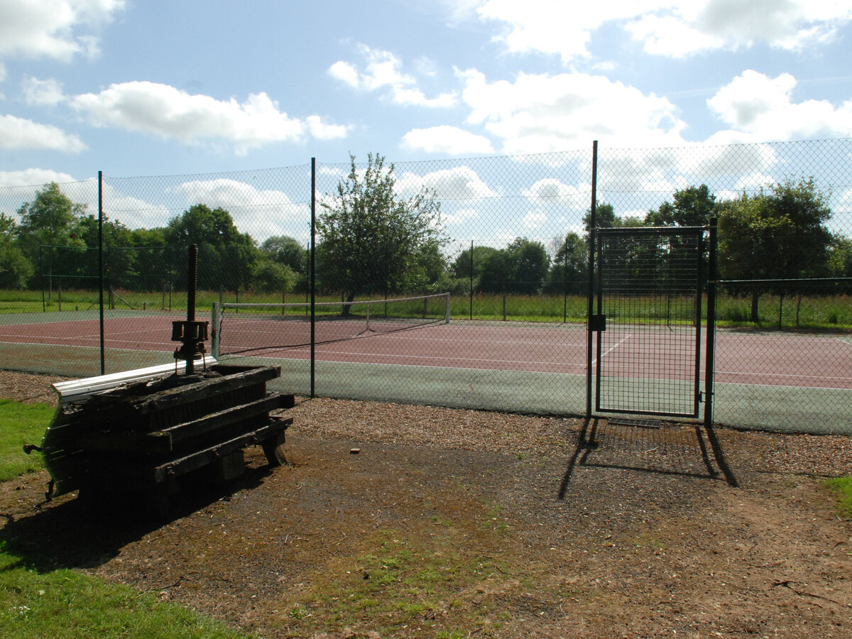 Gîte 2 pers. piscine chauffée & tennis à Maresché - Photo 12