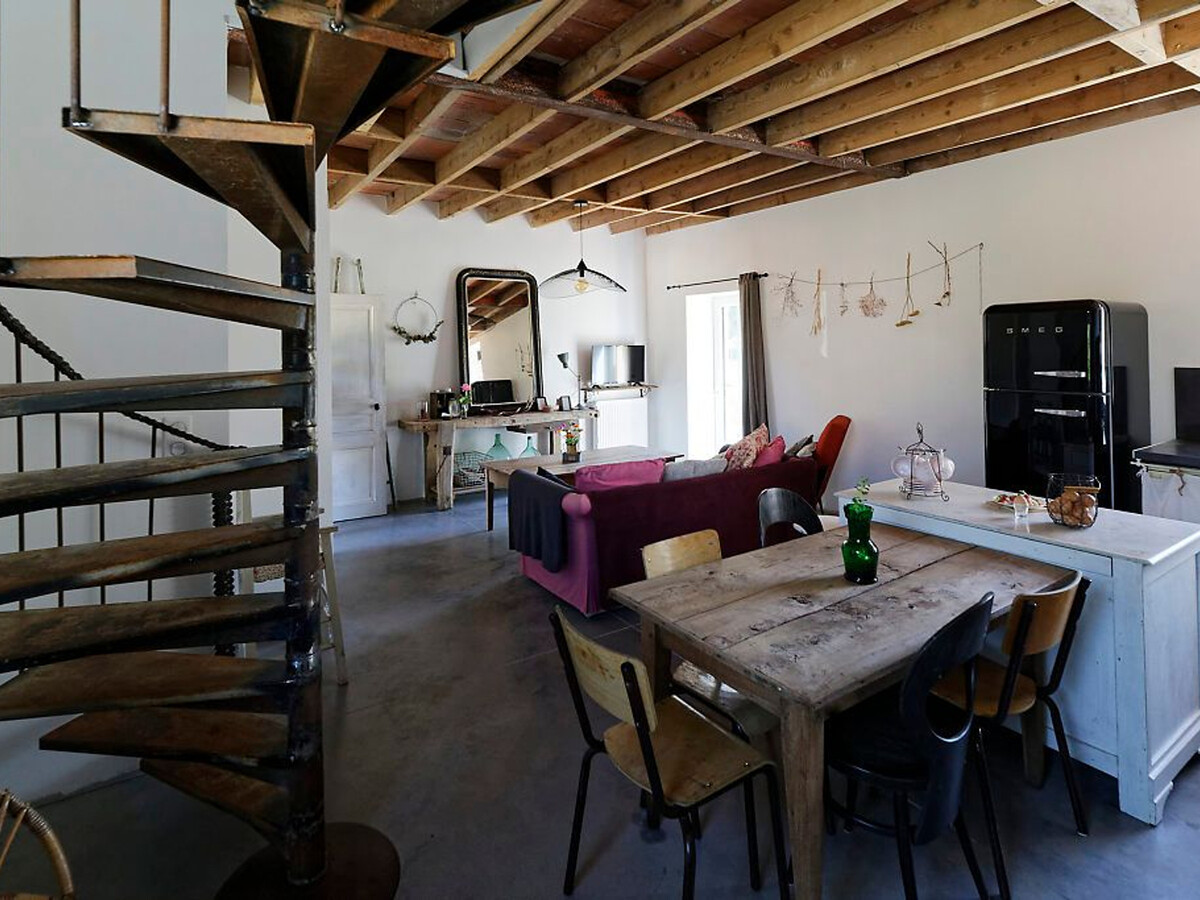 Gîte 5 personnes avec escalier colimaçon à Louplande - Photo 3