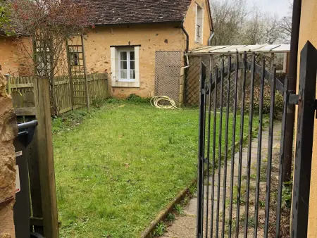 Location gite à Asnières sur Vègre, Nid Douillet pour 2 à Asnières-sur-Vègre, Petite Cité de Caractère