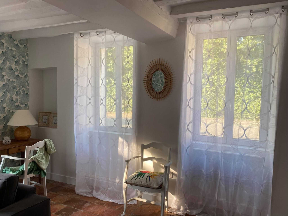 Maison de village 100m², jardin 200m², parking privé à Mézières-sous-Lavardin - Photo 5