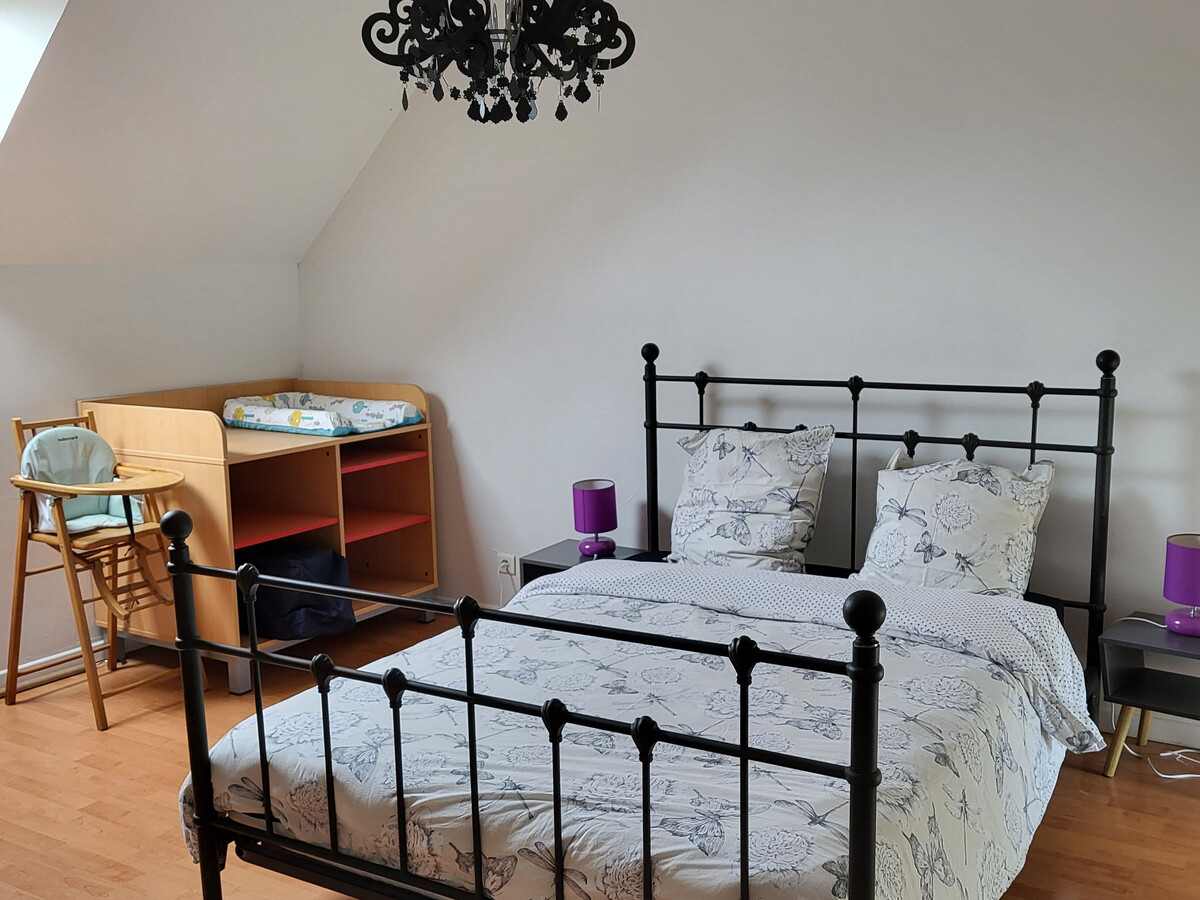 Maison de village 100m², jardin 200m², parking privé à Mézières-sous-Lavardin - Photo 10