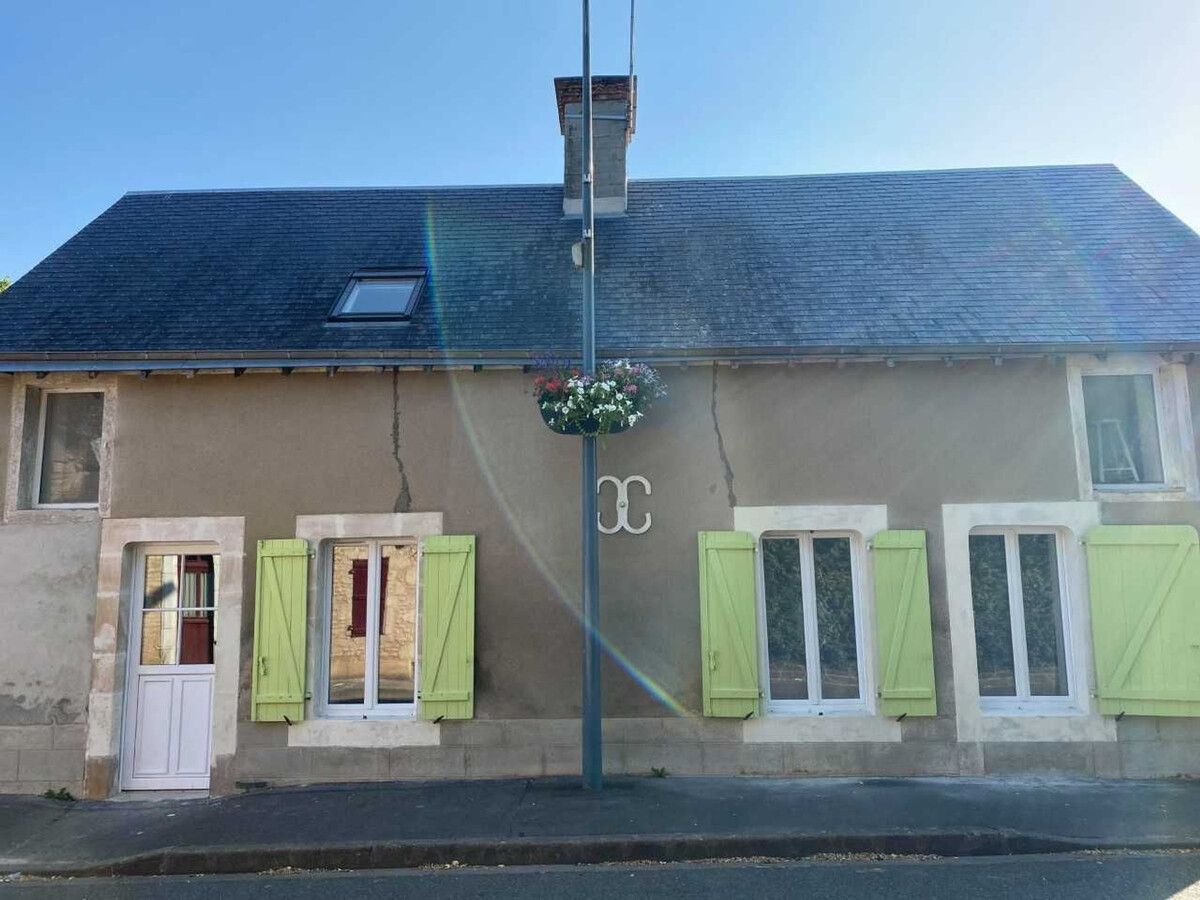 Maison de village 100m², jardin 200m², parking privé à Mézières-sous-Lavardin - Photo 21