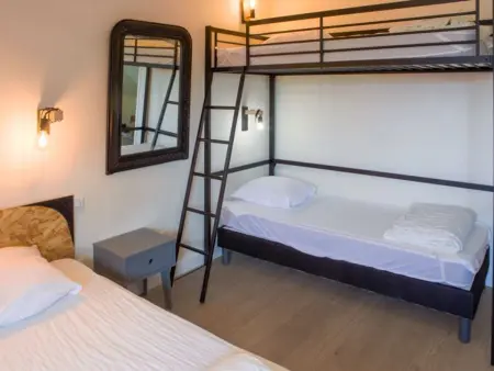 Gîte 15 personnes avec piscine chauffée et salle de jeux : photo 25