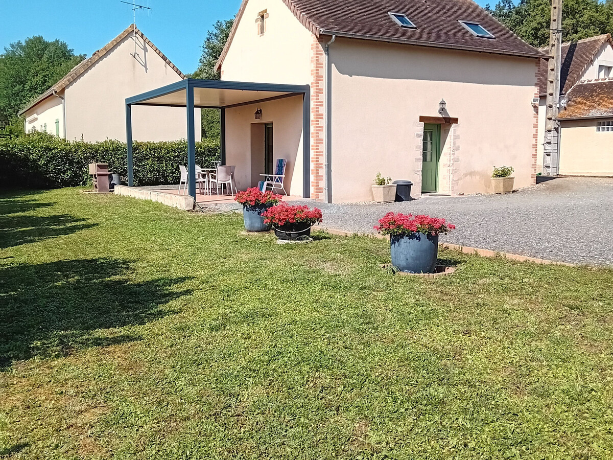 Corps de ferme restauré avec terrain de pétanque - Photo 1