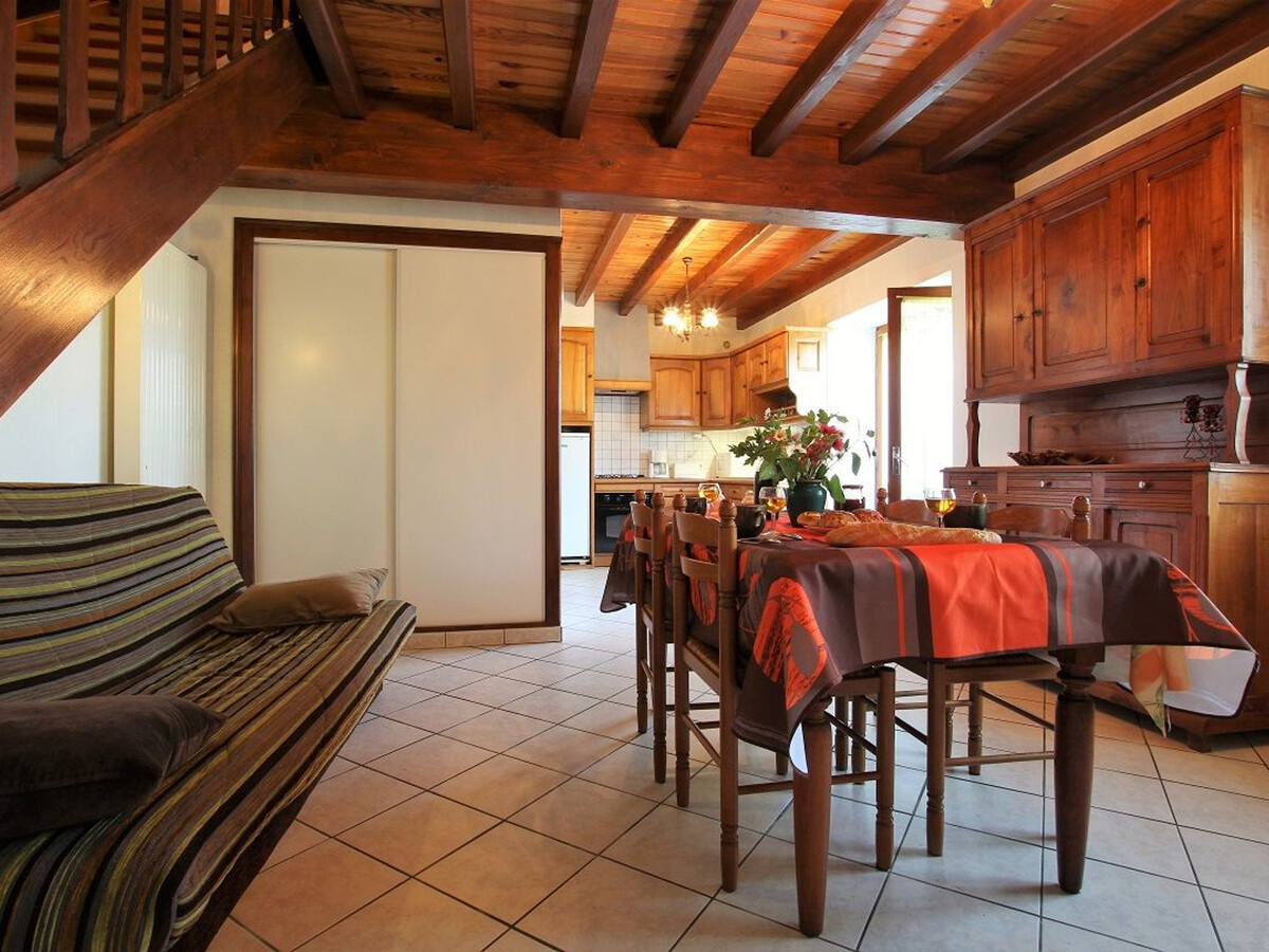 Gîte familial Jullianges, parc Livradois, cour jeux - Photo 4