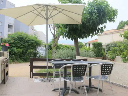Location villa à Cap d'Agde naturisme, Villa climatisée avec terrasse et parking, 2 chambres, WiFi, proche plage dAgde