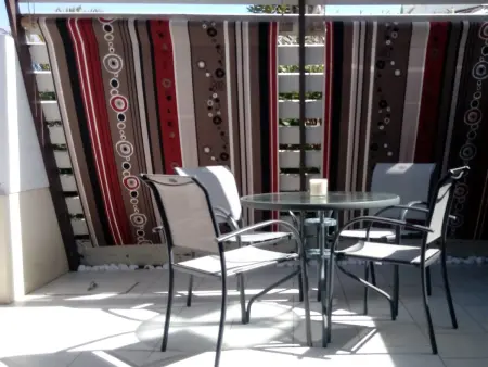 Location villa à Cap d'Agde naturisme, Charmante Villa Climatisée avec Terrasse et Parking Privé à Proximité du Club le Tantra