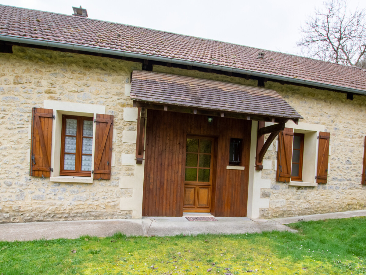 Gîte 6 pers. Tursac : ancienne grange avec cheminée et terrasse - Photo 11