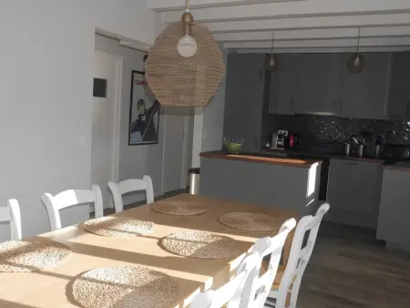 Longère rénovée 5 chambres, jardin 1000 m² au Palais - Photo 4